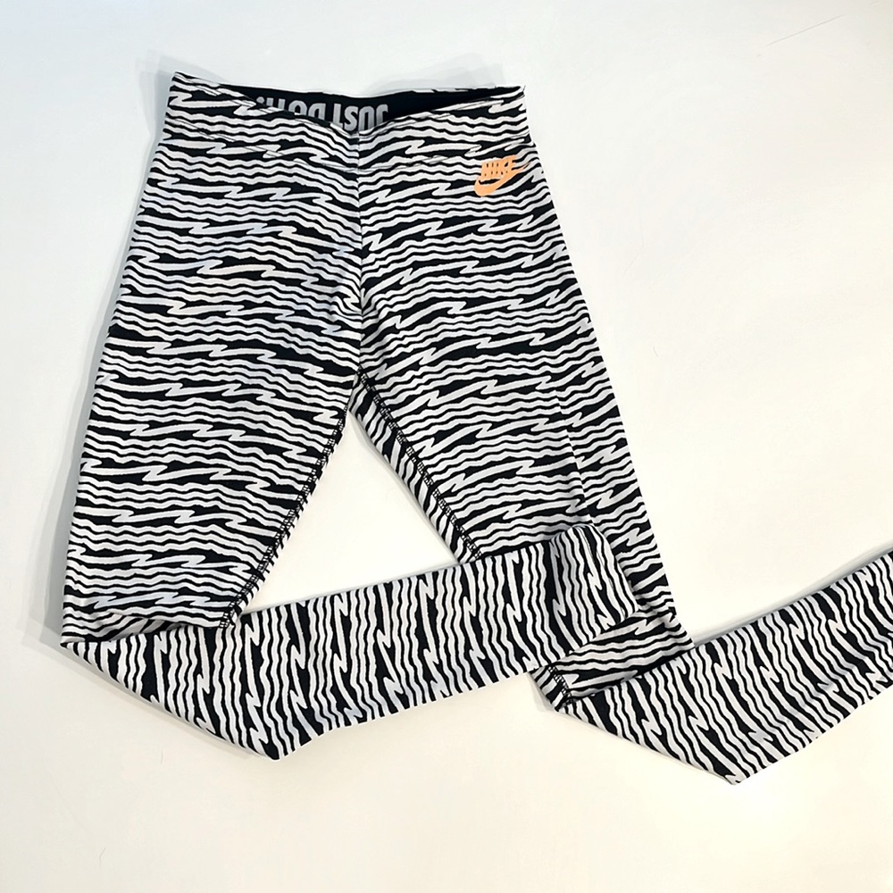 Nike Funky Legging Size XS